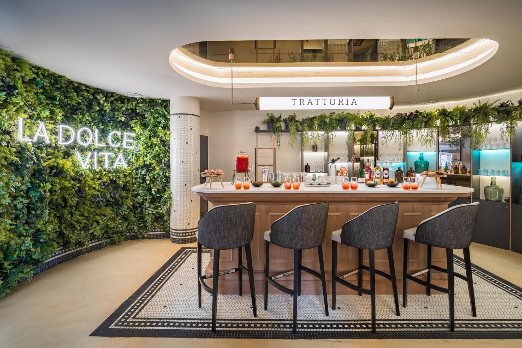 Barcelo Tenerife Голф дел Сур Екстериор снимка The bar at Adelaide Vita
